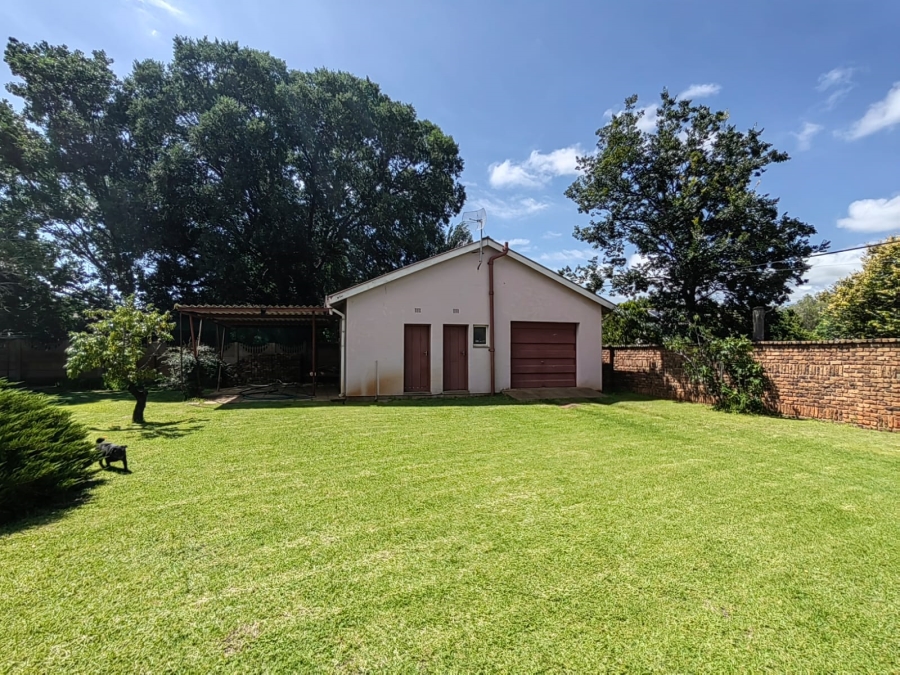 5 Bedroom Property for Sale in Parys Free State